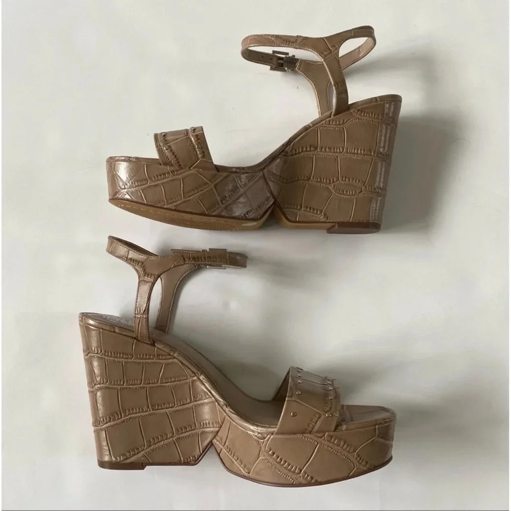 New Vince Camuto Celvina Platform Wedge Crepe Croc Leather Sandals Size 9.5